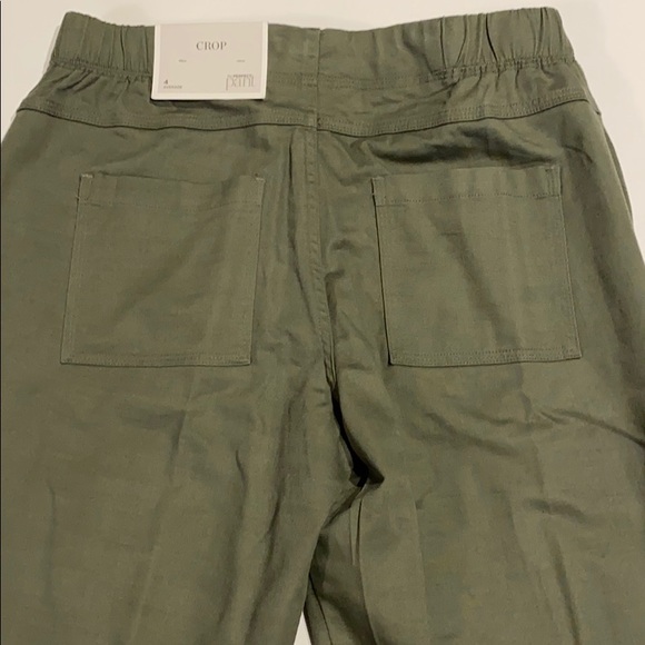 Christopher & Banks SZ 4 Olive Crop Pants D13 - Picture 5 of 12